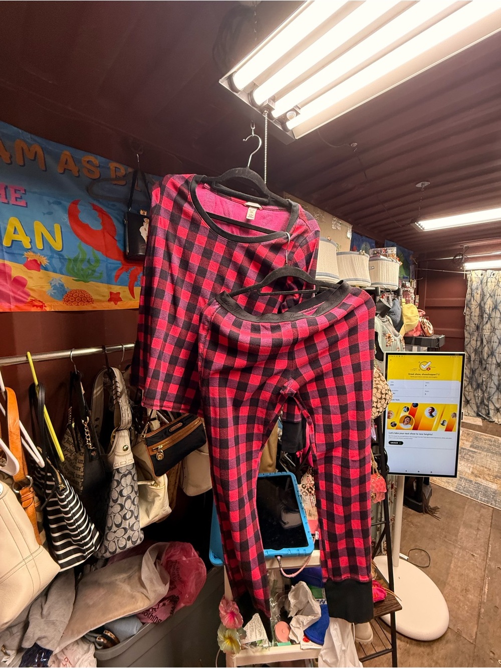 Victoria's Secret red and Black Plaid Sleep Top and 👖